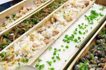 竹のチューブライスのおいしい芸術: チョンズオを通る料理の旅, 広州 The Delectable Art of Bamboo Tube Rice: A Culinary Journey through Chongzuo, Guangxi