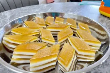 ChongzuoのWater Chestnut Cakeの喜び: 広州の中心部への料理の旅 The Delights of Chongzuo’s Water Chestnut Cake: A Culinary Journey into the Heart of Guangxi